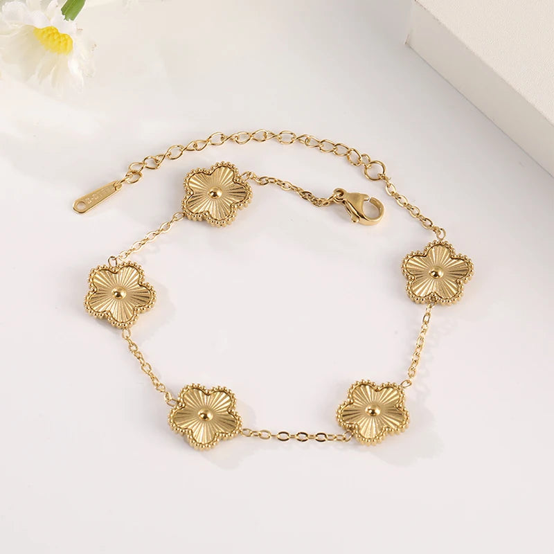 Pulseira Dourada Trevo