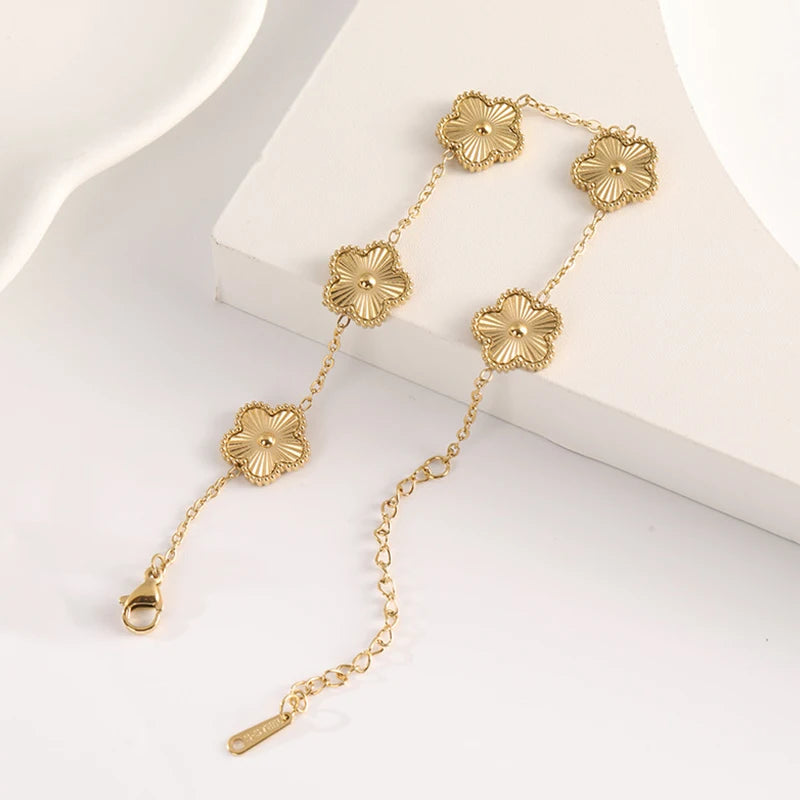 Pulseira Dourada Trevo