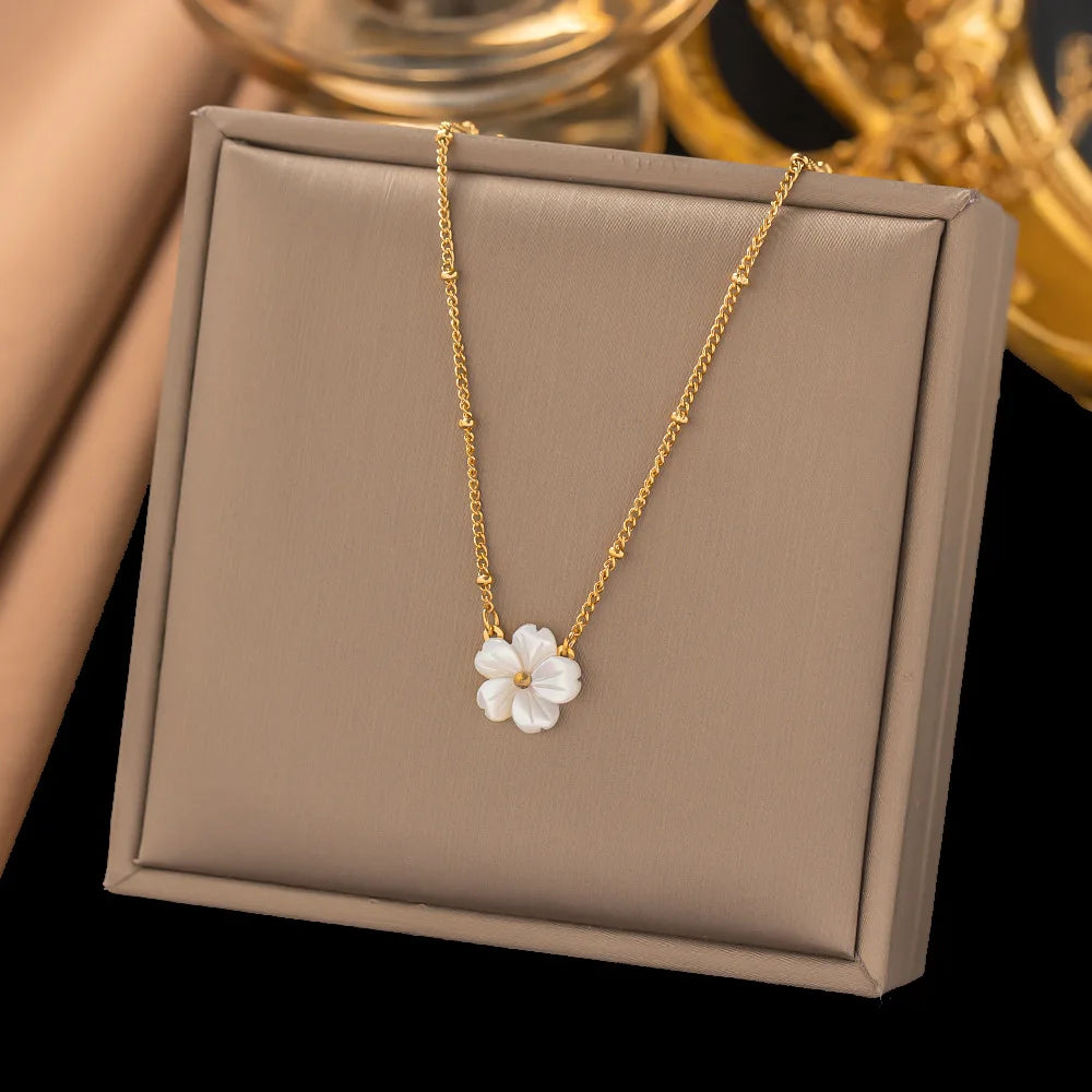 Colar Dourado Flor