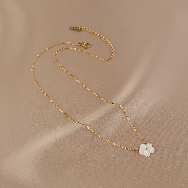 Colar Dourado Flor